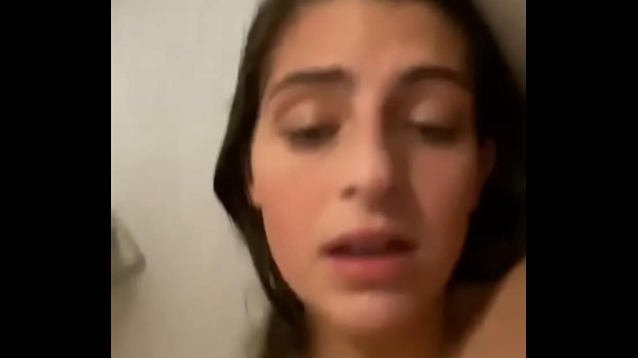 Blue-Eyed hottie, kuerz doheem Sex Videoen, eng Auswiel vun